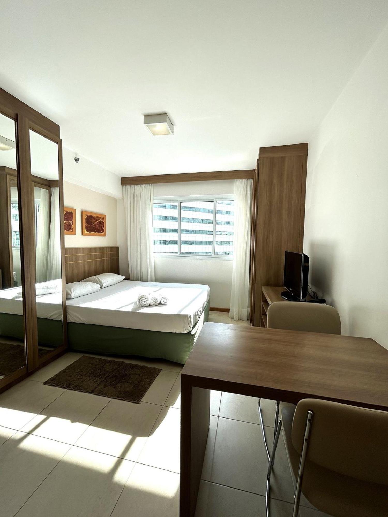 Sm1214 Flat Com Excelente Localizacao Em Regiao Central Brasilia Esterno foto